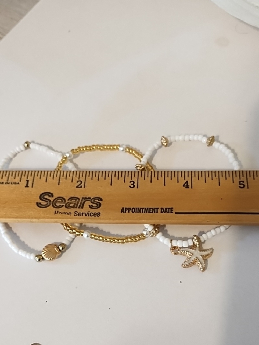 NWT Delicate White and Gold Elastic Beach Bead Bracelet Set - Picture 6 of 9